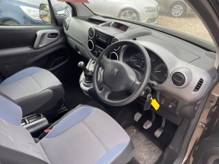 /photos/9811/0190ad04-0a6e-b41a-637f-abbaaf35ac23_i320x240.jpg